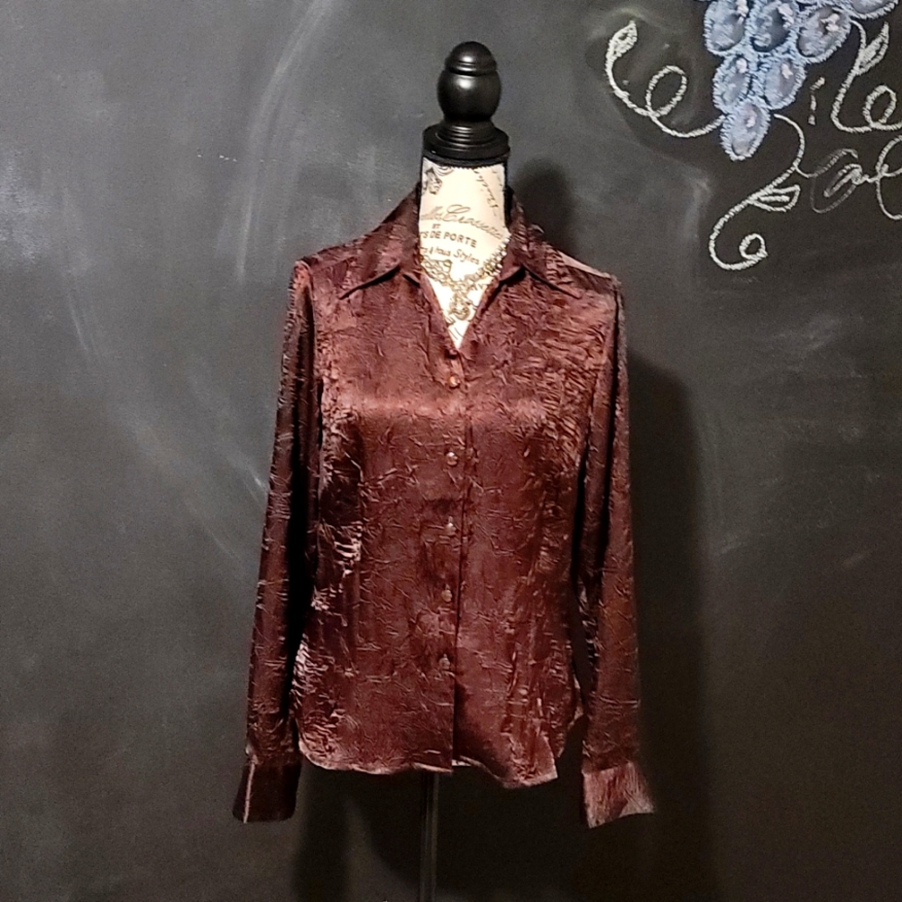 Allison Morgan -Brown Crinkle Pattern long sleeve shirt